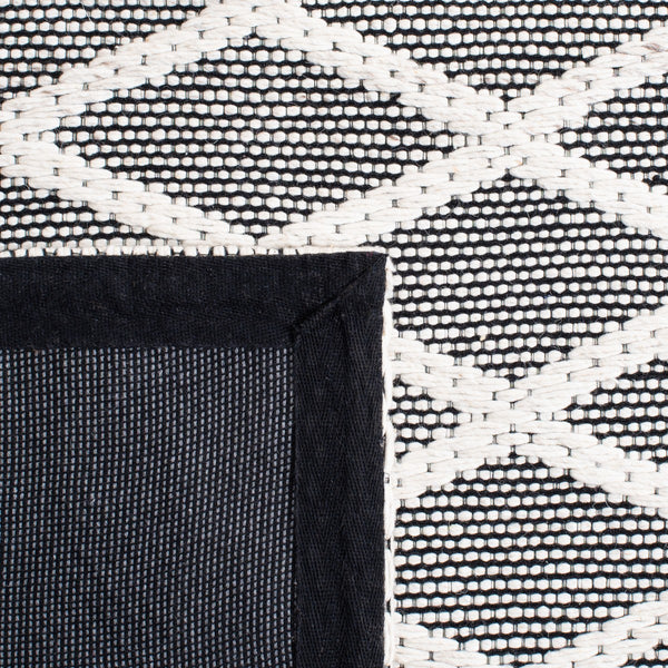 Safavieh Marbella 952 Hand Woven 70% Wool/30% Cotton Rug MRB952Z-8