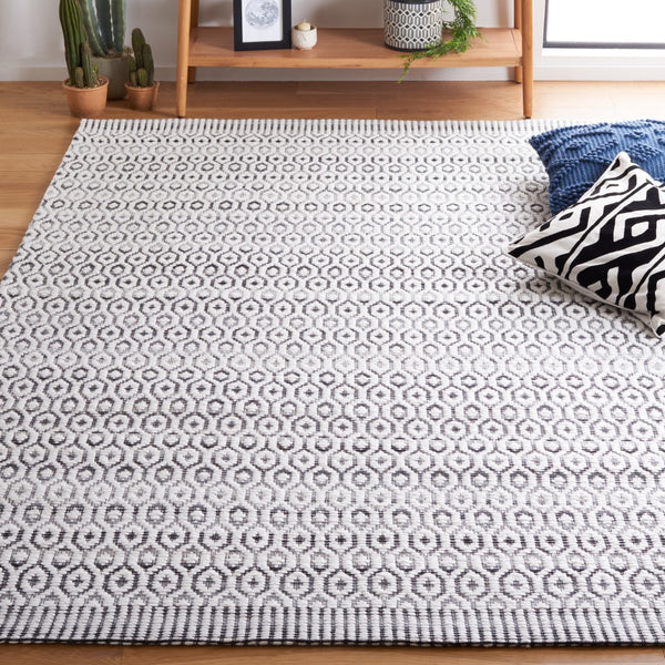 Safavieh Marbella 975 Hand Loomed 90% Polyester and 10% Cotton with Latex Bohemian Rug MRB975Z-8
