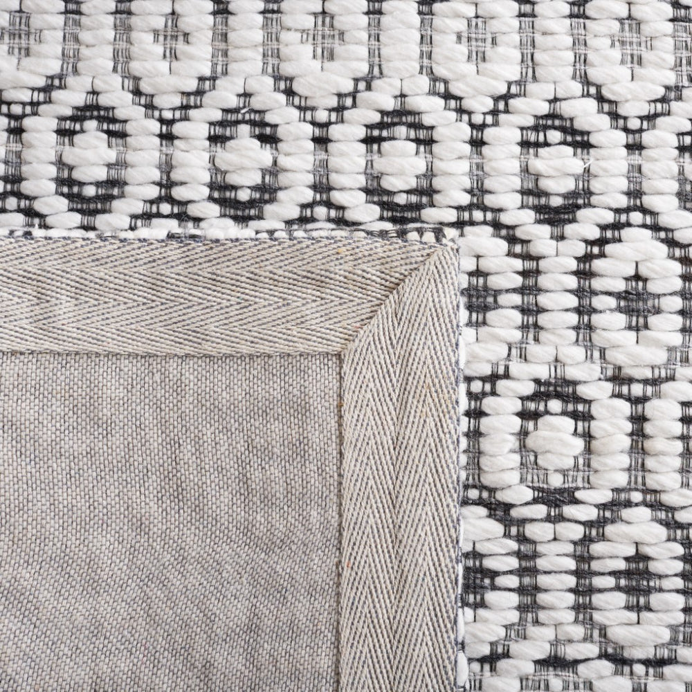 Safavieh Marbella 975 Hand Loomed 90% Polyester and 10% Cotton with Latex Bohemian Rug MRB975Z-8