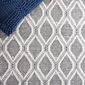 Safavieh Marbella 976 Hand Loomed 90% Polyester and 10% Cotton with Latex Bohemian Rug MRB976Z-8