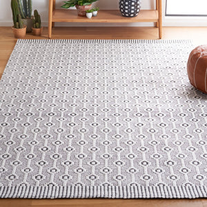Safavieh Marbella 977 Hand Loomed 90% Polyester and 10% Cotton with Latex Bohemian Rug MRB977Z-8