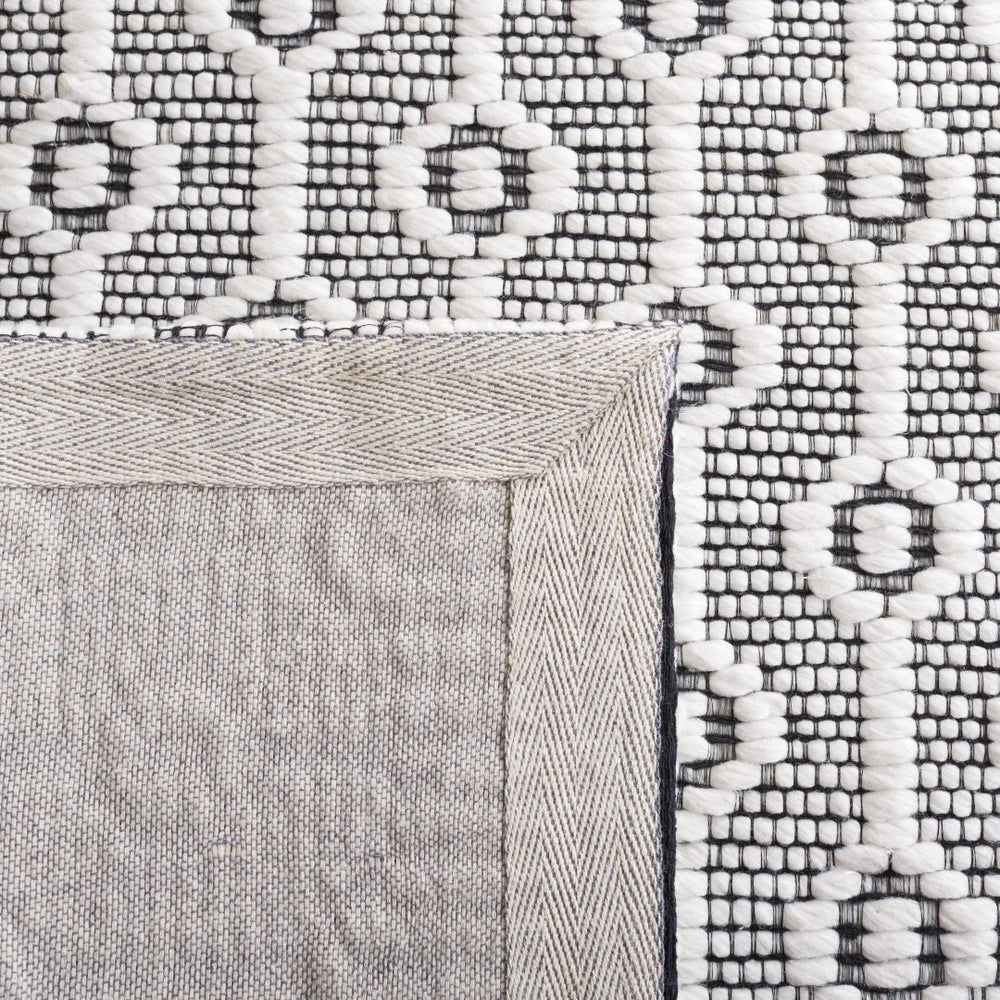 Safavieh Marbella 977 Hand Loomed 90% Polyester and 10% Cotton with Latex Bohemian Rug MRB977Z-8