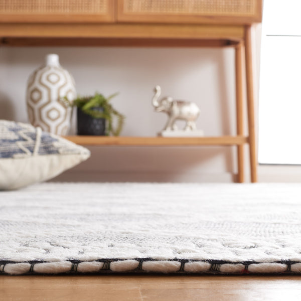 Safavieh Marbella 978 Hand Loomed 90% Polyester and 10% Cotton with Latex Bohemian Rug MRB978Z-8