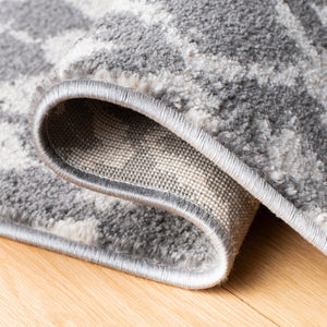 Mercer 400 Mercer 414 Bohemian Power Loomed Polypropylene Pile Rug Grey / Cream