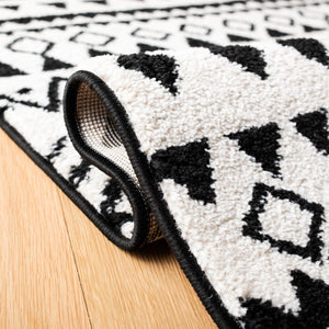 Mercer 400 Mre415 Bohemian Power Loomed Polypropylene Pile Rug Ivory / Charcoal