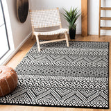 Mercer 400 Mercer 416 Bohemian Power Loomed Polypropylene Pile Rug Ivory / Charcoal