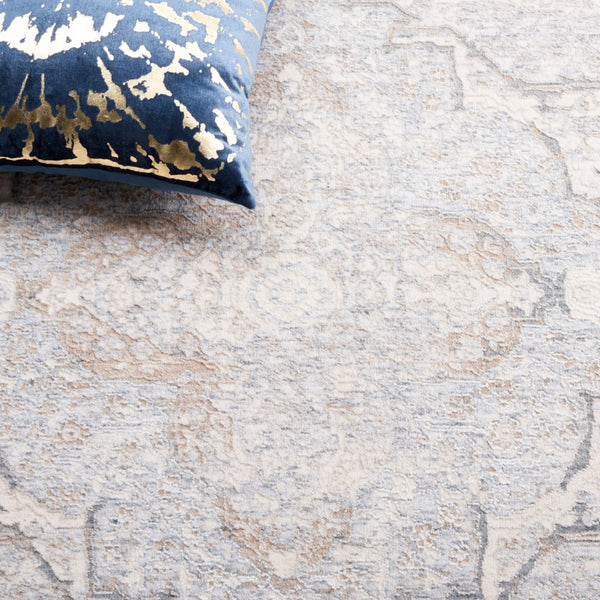 Safavieh Marmara 318 80% Polyester + 20% Viscose Power Loomed Traditional Rug MRM318B-5