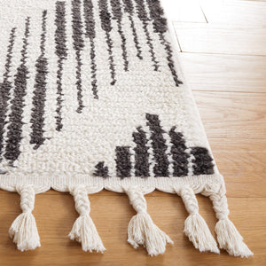 Safavieh Moroccan Tassel 101 Power Loomed 100% Polypropylene Rug MRT101A-9