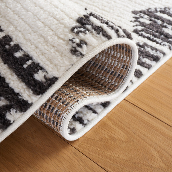 Safavieh Moroccan Tassel 103 Power Loomed 100% Polypropylene Rug MRT103A-9