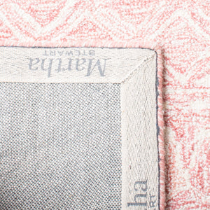 Martha Stewart 3372 Traditional Hand Tufted Wool Rug in Pink, Ivory 5ft x 8ft