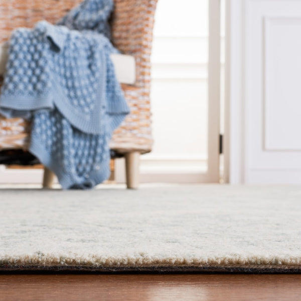 Safavieh Martha Stewart Tufted 4651 Hand Tufted 80% Wool and 20% Cotton Rug MSR4651M-8