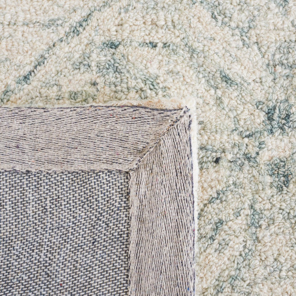 Safavieh Martha Stewart Tufted 4651 Hand Tufted 80% Wool and 20% Cotton Rug MSR4651M-8