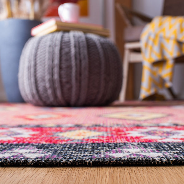 Montage 200 Montage  Power Loomed 100% Polypropylene Rug Pink / Black