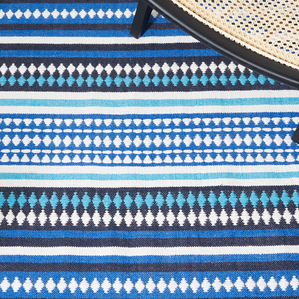 Safavieh Montauk 451 Hand Woven Cotton Rug MTK451M-8