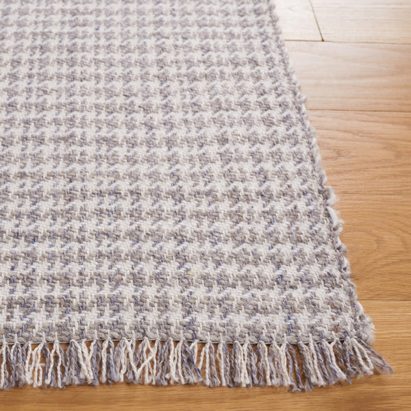Safavieh Montauk 575 Hand Loomed Polyester Rug MTK575F-8