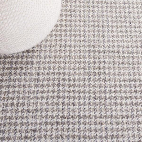 Safavieh Montauk 575 Hand Loomed Polyester Rug MTK575F-8