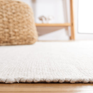 Safavieh Montauk 576 Hand Loomed Polyester Rug MTK576A-8