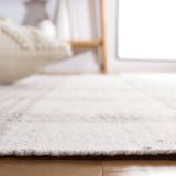 Safavieh Montauk 578 Hand Loomed Polyester Rug MTK578F-8