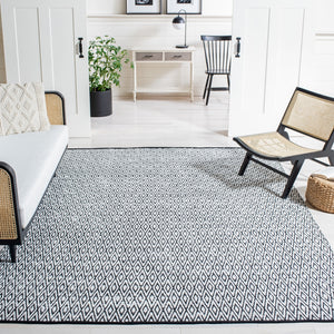 Montauk Hand Woven Rug in Durable Polyester and Cotton for a Cozy, Stylish Home Décor Upgrade