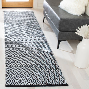 Montauk Hand Woven Rug in Durable Polyester and Cotton for a Cozy, Stylish Home Décor Upgrade