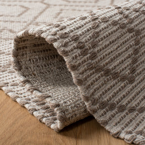 Montauk 652 Handloomed 100% Cotton Bohemian Rug Brown / Beige 100% COTTON MTK652T-5