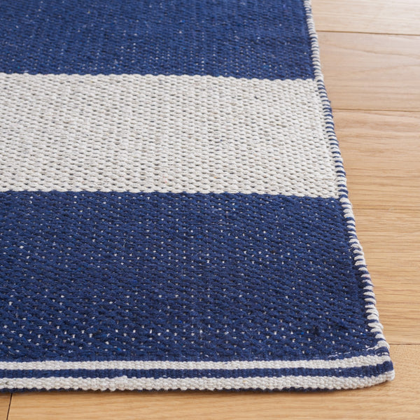 Safavieh Montauk 705 Hand Woven Cotton Rug MTK705N-8