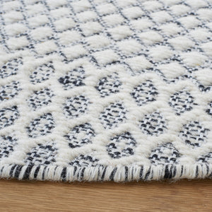 Montauk Flat Weave Rug - Luxurious 50% Wool & 50% Cotton Blend for Stylish Home Décor and Comfort