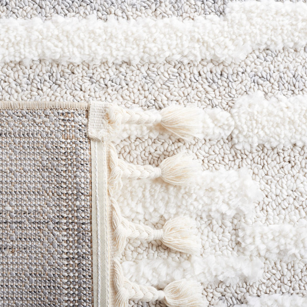 Safavieh Moroccan Tassel Shag 646 Power Loomed Polypropylene Pile Rug MTS646A-5