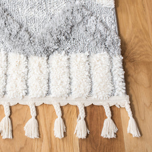 Moroccan Tassel Shag 656 Shag & Flokati Power Loomed Polypropylene Pile Rug Grey / Ivory