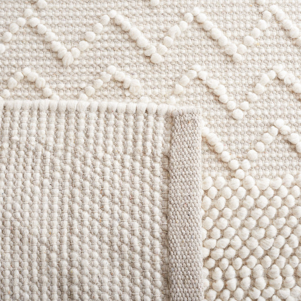 Safavieh Natura 125 Hand Tufted 80% Wool and 20% Cotton Bohemian Rug NAT125A-8