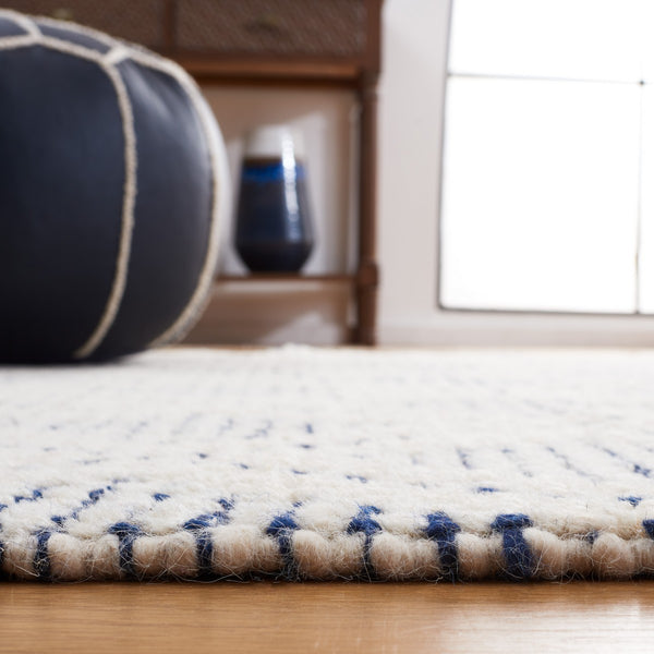 Safavieh Natura 183 Hand Loomed 80% Wool and 20% Cotton Rug NAT183A-8