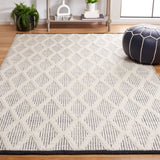 Safavieh Natura 206 Modern Hand Woven Rug Black / Ivory NAT206Z-8