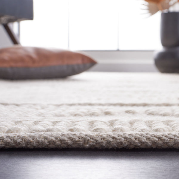 Safavieh Natura 210 Hand Woven Wool Rug NAT210A-6R