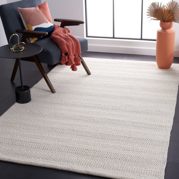 Safavieh Natura 211 Hand Woven Wool Rug NAT211A-6R