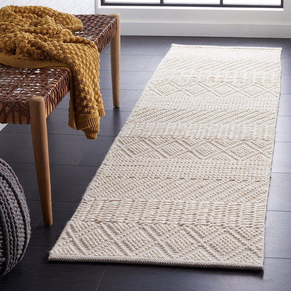 Safavieh Natura 213 Hand Woven Wool Rug NAT213A-6R