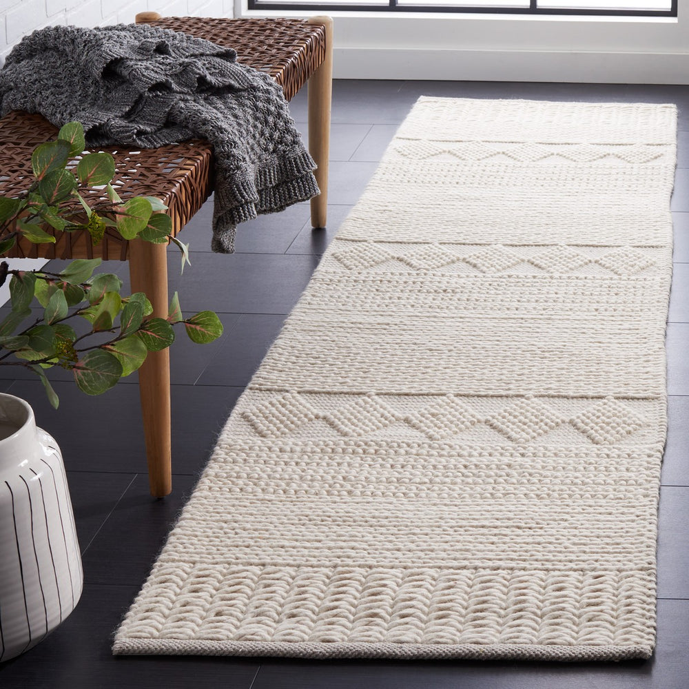 Safavieh Natura 218 Hand Woven Wool Rug NAT218A-6R