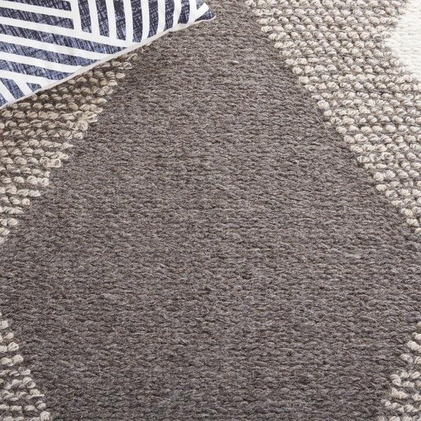 Safavieh Natura 219 Hand Woven Wool and Cotton Bohemian Rug NAT219B-8