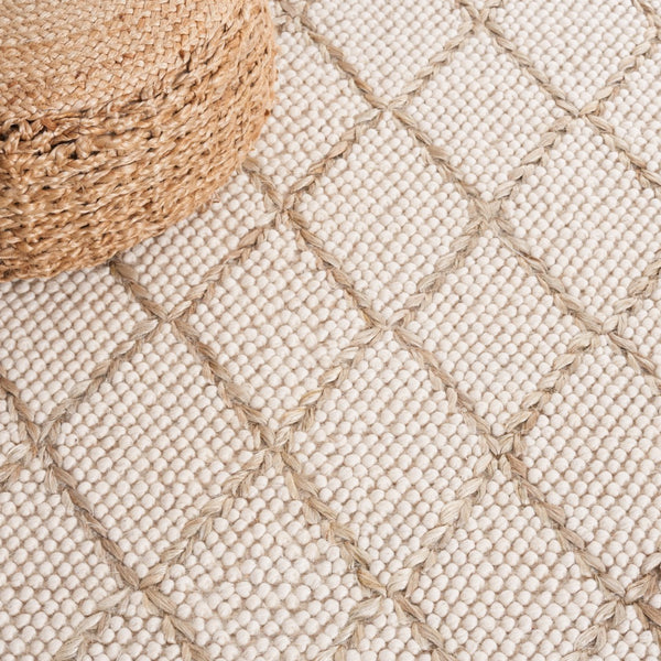 Safavieh Natura 223 Hand Woven 80% Wool/20% Cotton Geometric Rug NAT223A-9