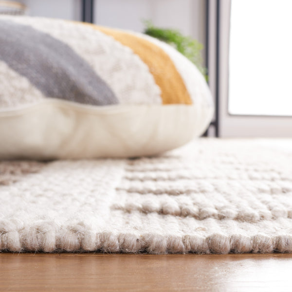 Safavieh Natura 293 Hand Woven 80% Wool and 20% Cotton Bohemian Rug NAT293F-8