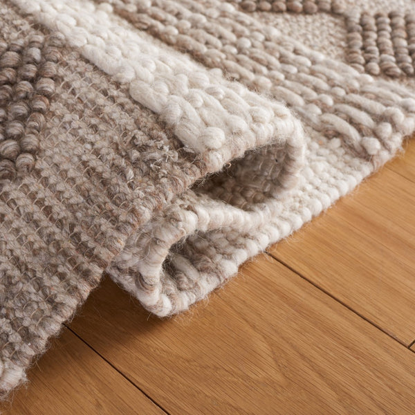 Safavieh Natura 293 Hand Woven 80% Wool and 20% Cotton Bohemian Rug NAT293F-8