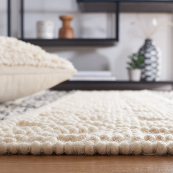 Safavieh Natura 298 Hand Woven 80% Wool and 20% Cotton Bohemian Rug NAT298Z-8