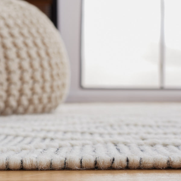 Safavieh Natura 323 Flat Weave Wool Rug NAT323A-8