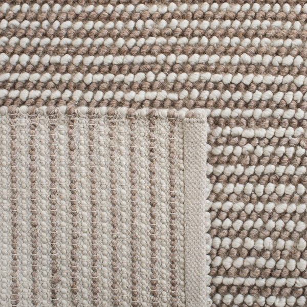 Safavieh Natura 426 Hand Woven Felted New Zealand Mix Wool Rug NAT426B-8