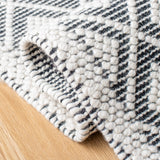 Safavieh Natura 475 Hand Woven 60% Wool, 40% Cotton Rug Ivory / Black 60% Wool, 40% Cotton NAT475A-8