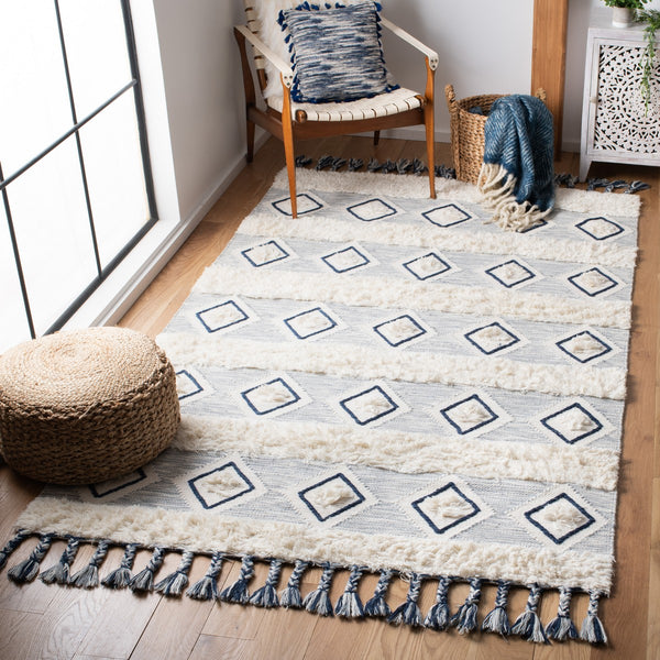Safavieh Natura 678 With Tassel Hand Woven Wool Bohemian Rug NAT678A-8