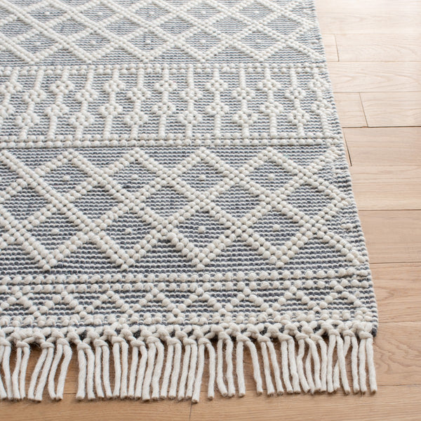 Safavieh Natura 688 80% Wool, 20% Cotton Hand Loomed Fringe: 10cm Rug NAT688A-8