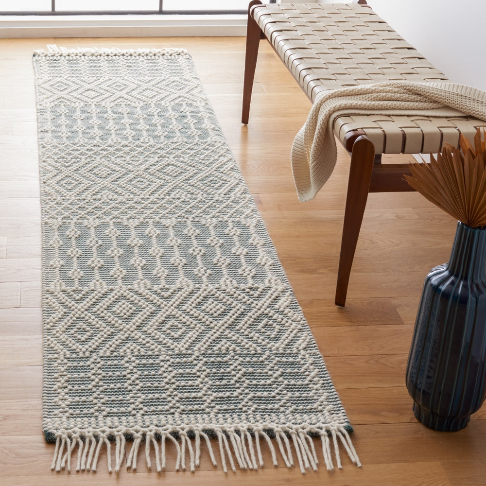 Natura Hand Loomed 100% Wool Pile Rug - Elegant Bohemian Style for Cozy Home Decor Bliss