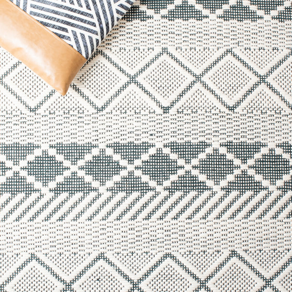 Natura Hand Woven 100% Wool Pile Rug – Luxurious Bohemian Design for Cozy Home Interiors