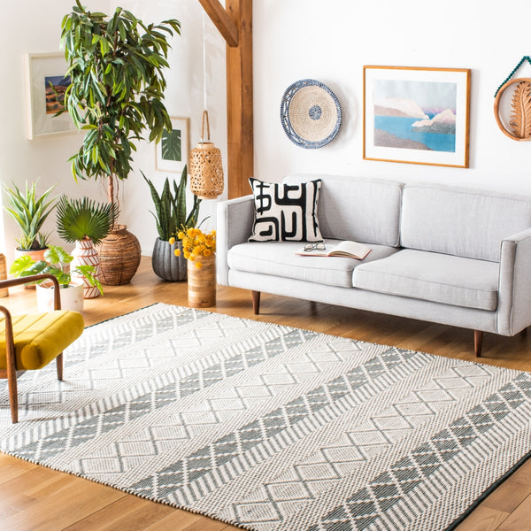 Natura Hand Woven 100% Wool Pile Rug – Luxurious Bohemian Design for Cozy Home Interiors