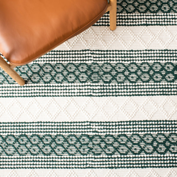 Natura 859 Hand Woven 100% Wool Pile Bohemian Rug Ivory / Green 100% Wool Pile NAT859Y-5